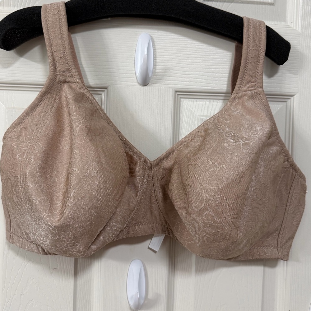 48DDD/F Deyllo Women's Full Coverage Wirefree adjustable cushioned straps Bra